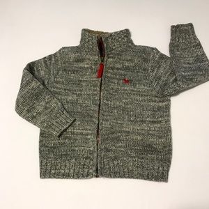 Carter’s boy’s cozy zip up sweater! Like New!